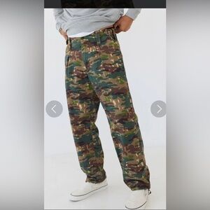 AYR men’s Numero Uno camouflage pants in the Great Outdoors